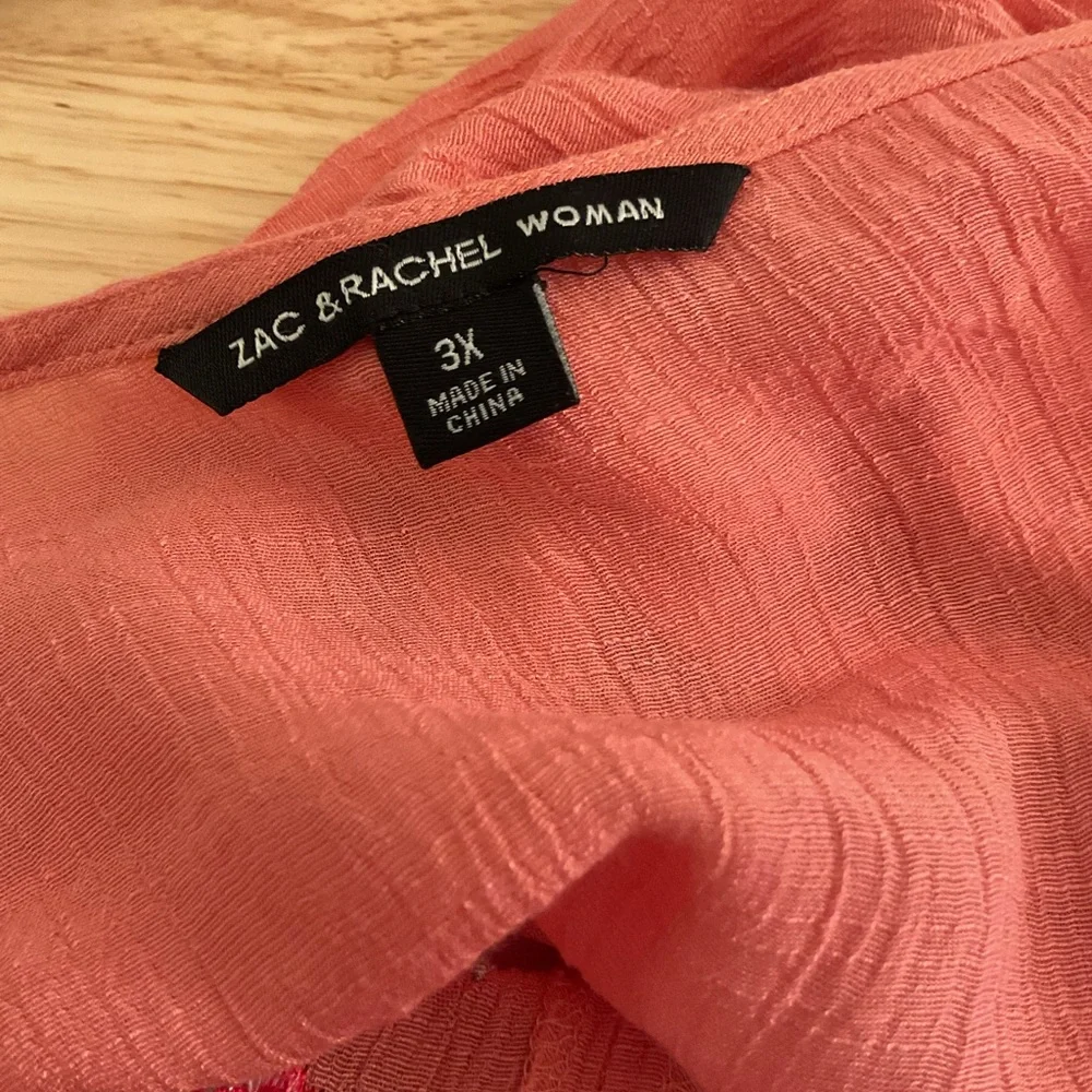 Zac & Rachel Women's Light & Airy Front Tie Boho Top 3X Plus Size - Picture 3 of 4